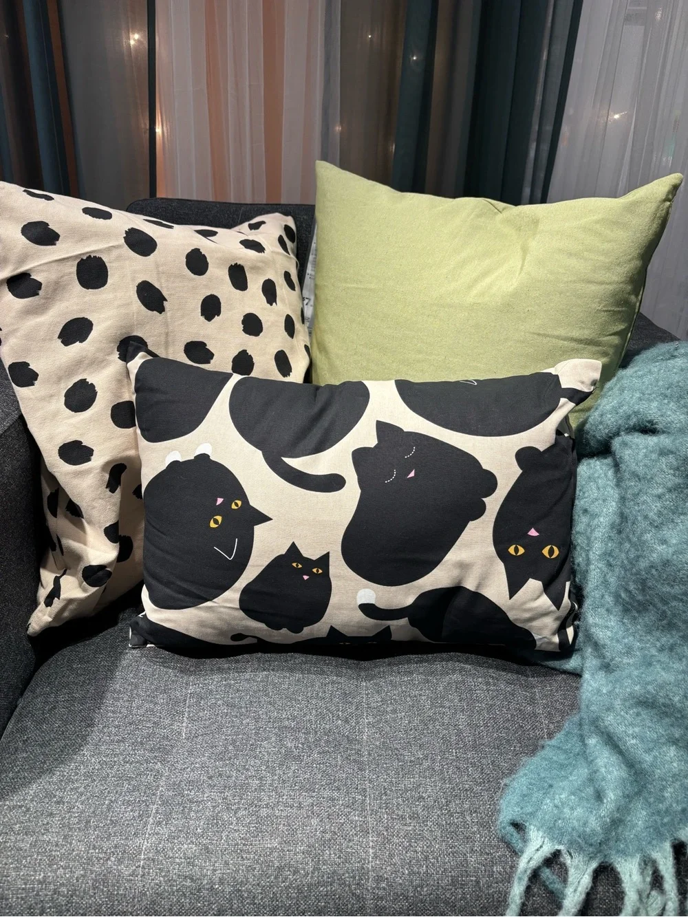 IKEA Black Cat Pattern Cushion pillow Cover for bed or sofa adorable kitty kats